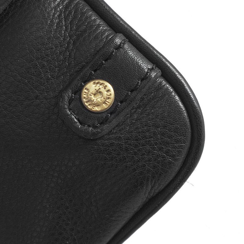 Skinn Clutch Med Gullspenne